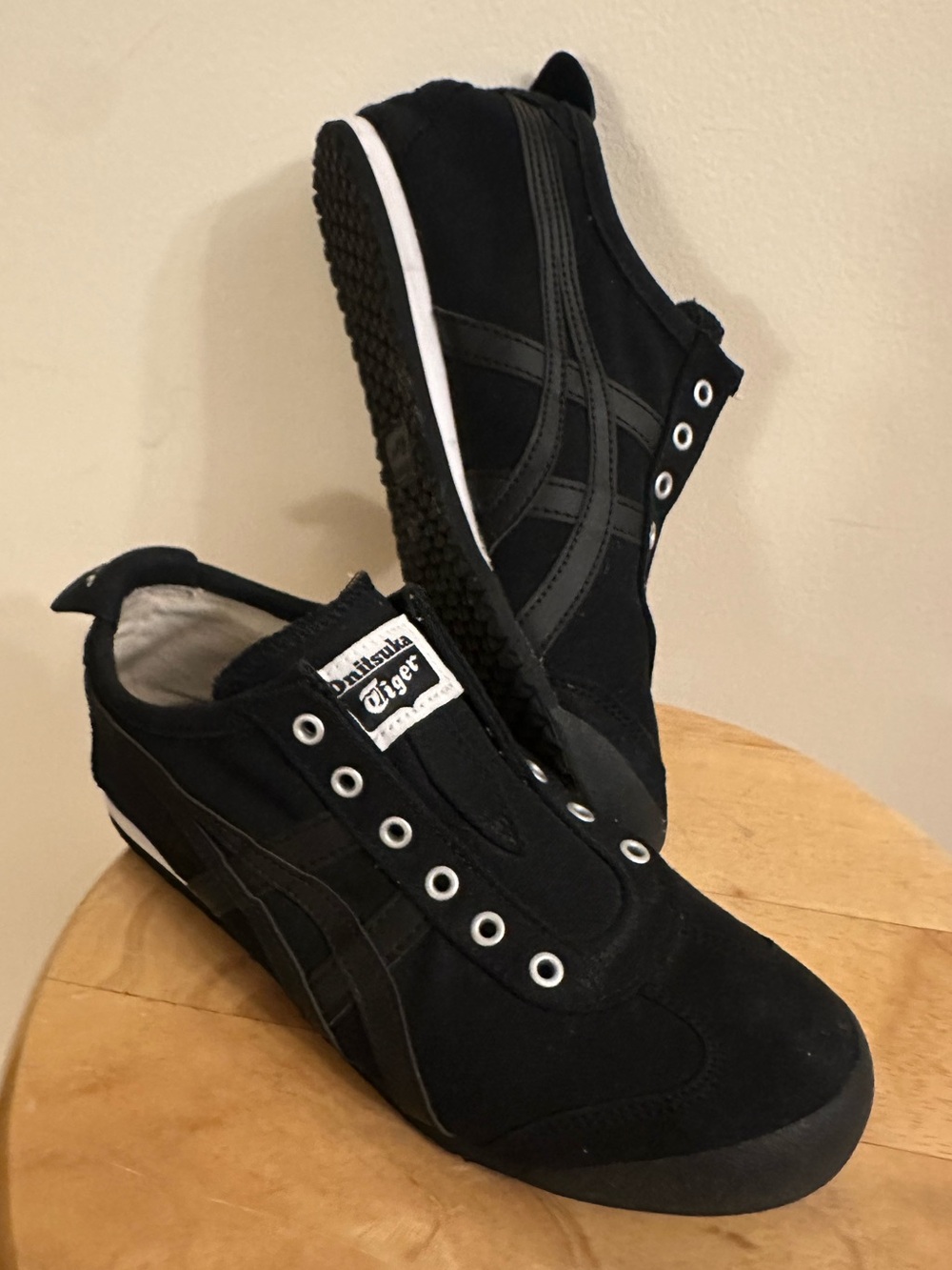 ONITSUKA TIGER MEXICO 66 by Asics